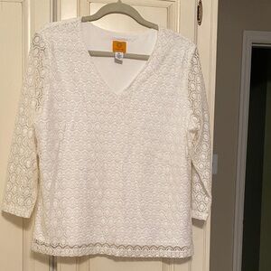 Ruby Rd. White Lace V-Neck Blouse